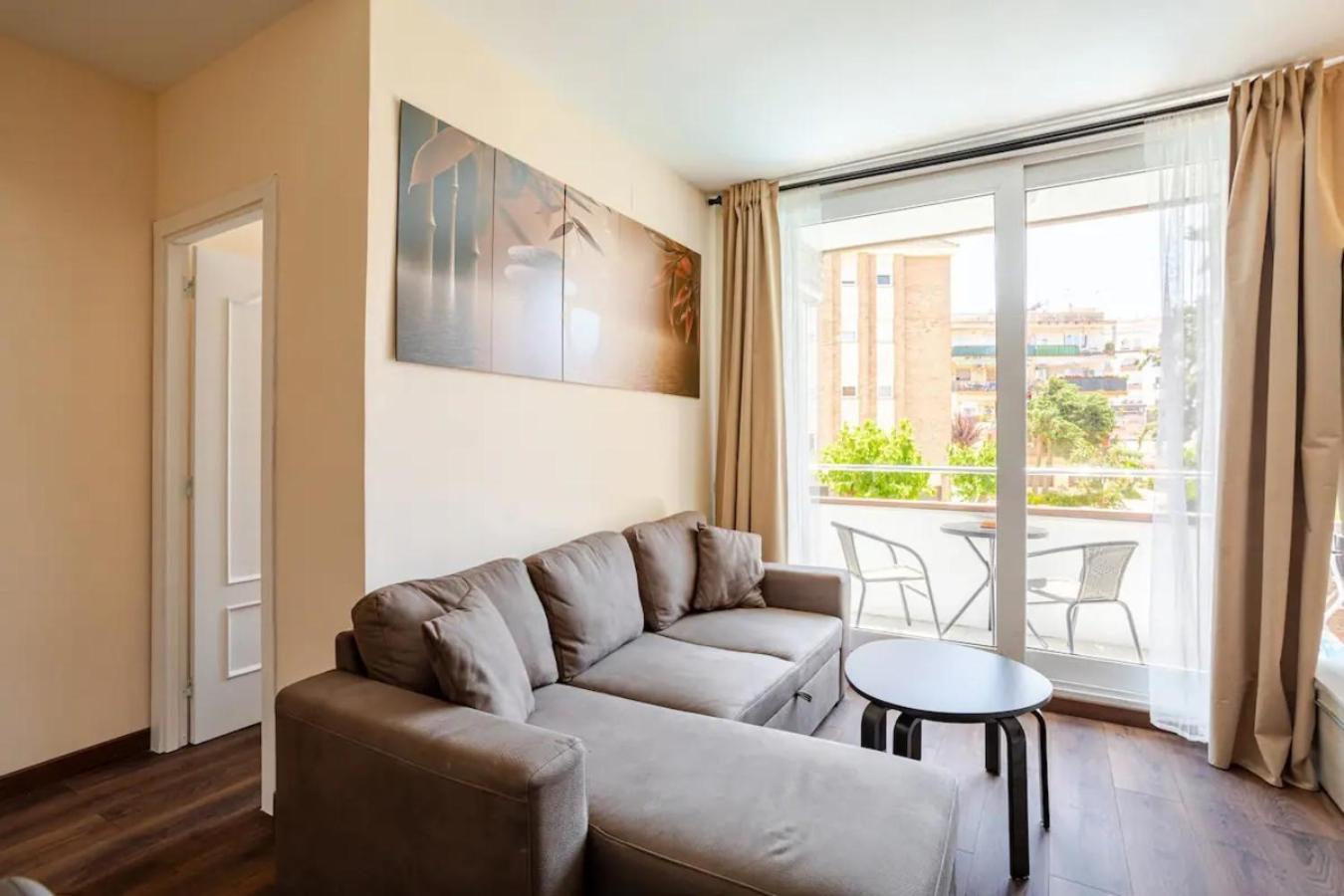 Ideal Family Retreat 5 Minutes From Fenals Apartamento *